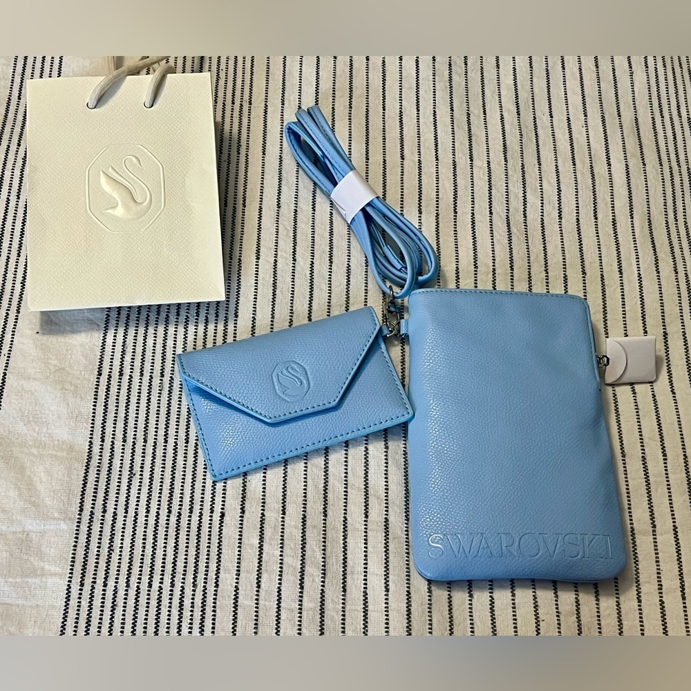 *NEW* Swarovski Limited Edition Light Blue Crossbody & Card Holder Set